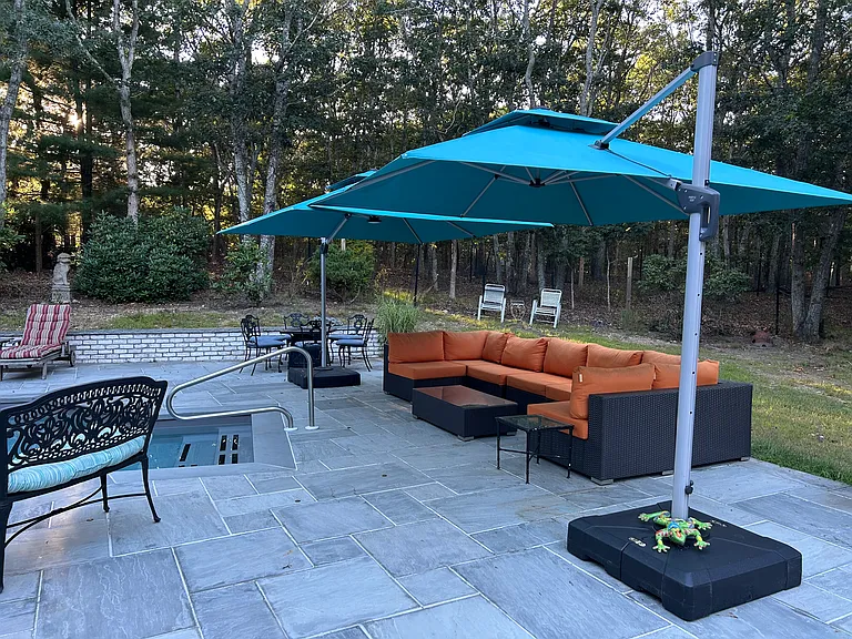 40 Bonac Wood Ln — Photo 3