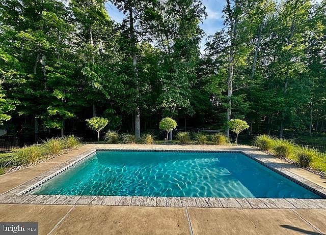 1st image of 4853 Point Rd