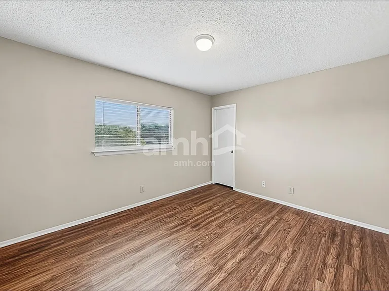 6678 Snow Meadow Dr — Photo 15