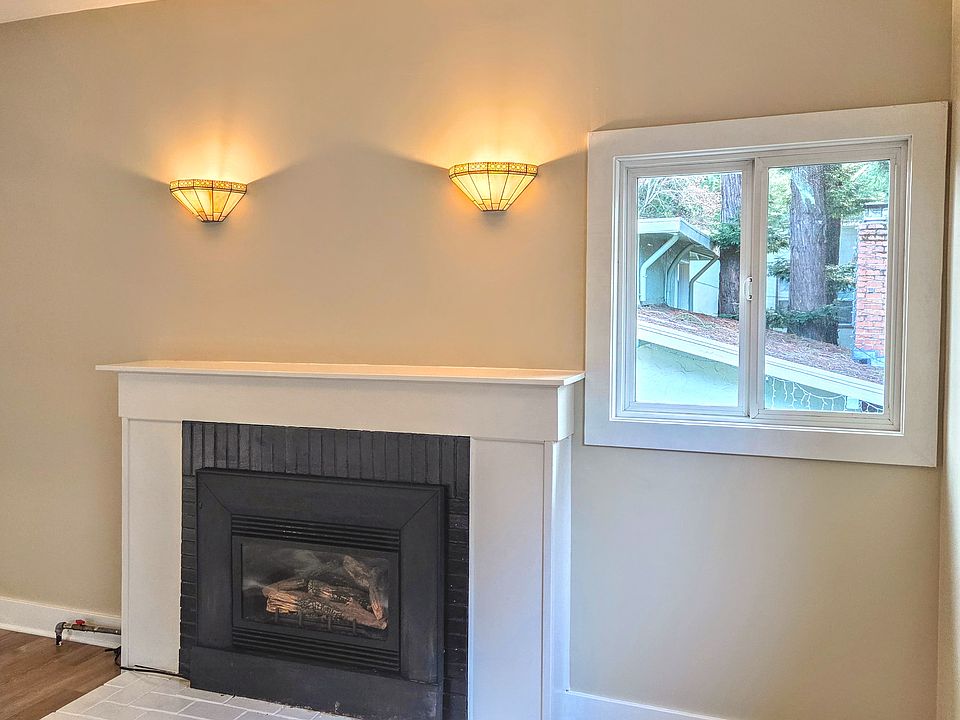 Main Room. Gas fireplace operates with just a switch.