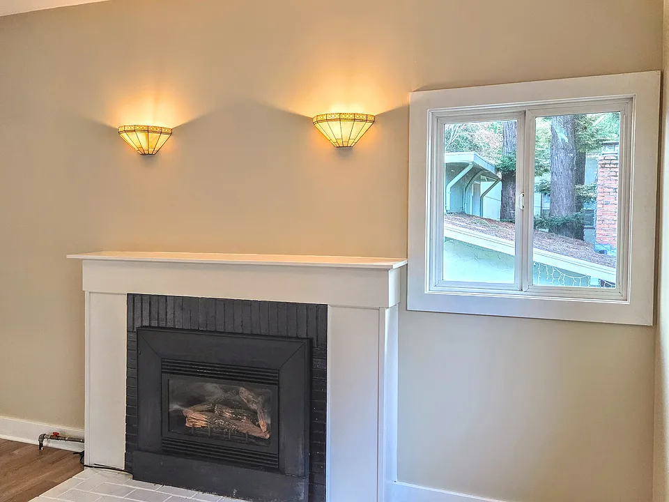 Main Room. Gas fireplace operates with just a switch.