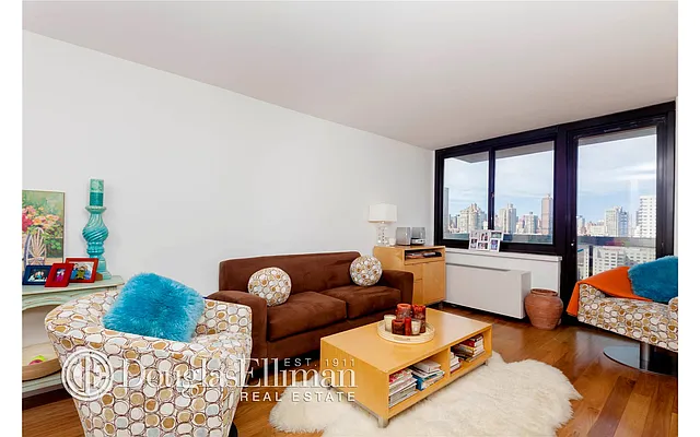 Rented by Douglas Elliman | media 41