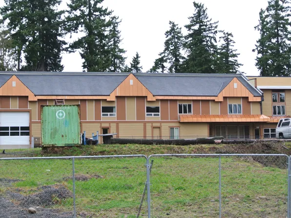 4601 SW 11th St, Gresham, OR 97080