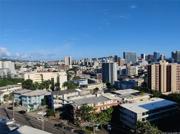 1456 Thurston Ave #A1204, Honolulu, HI 96822