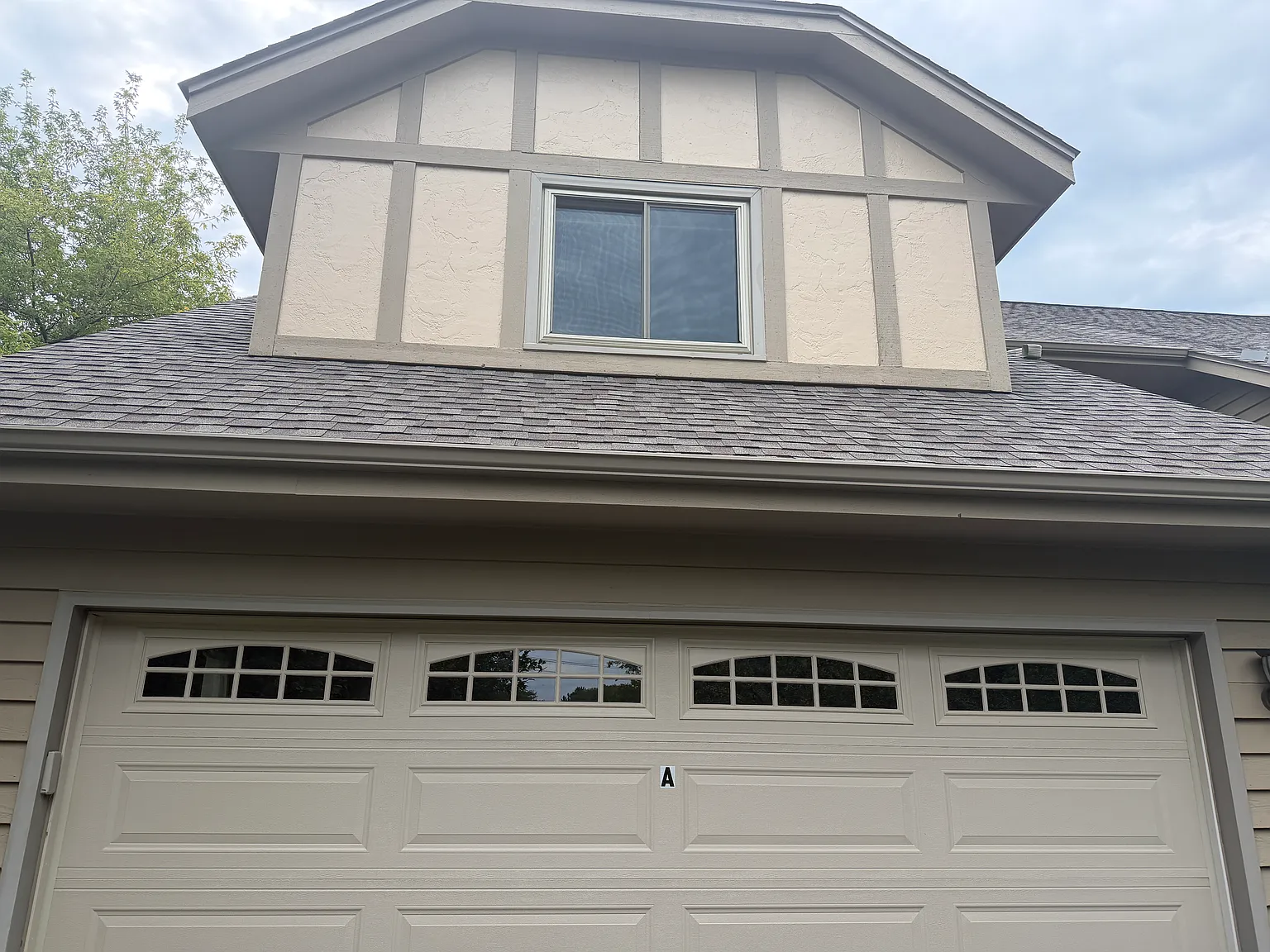 345 Pewaukee Rd — Photo 2