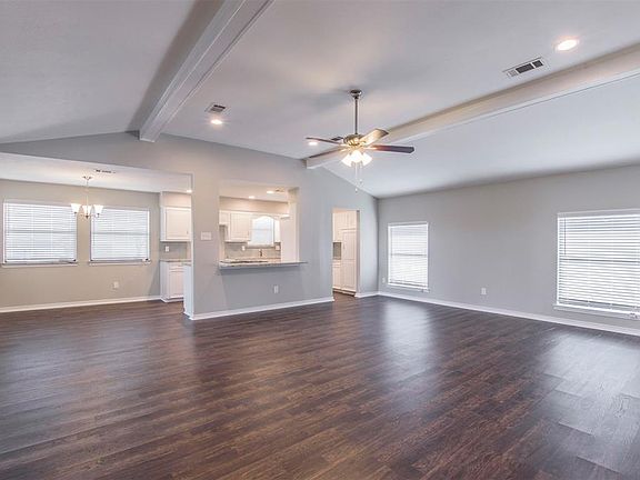 4th image of 4514 Scenic Cir