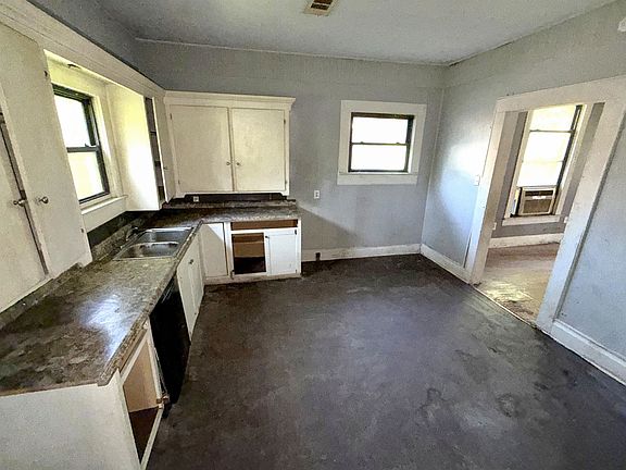 4th image of 327 Avenue B