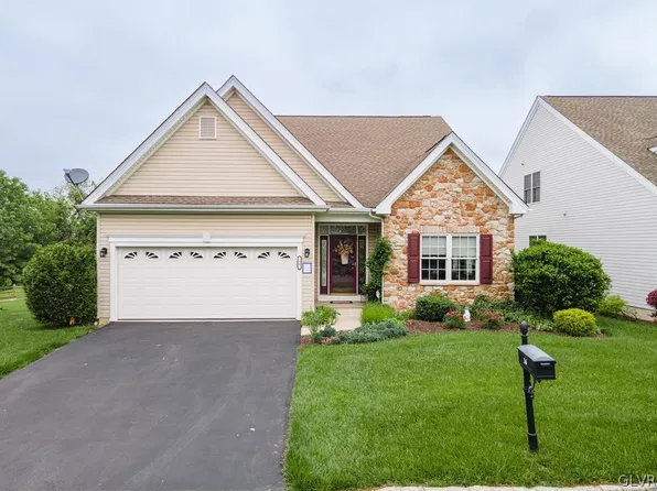 16 Glasgow Way, Easton, PA 18045