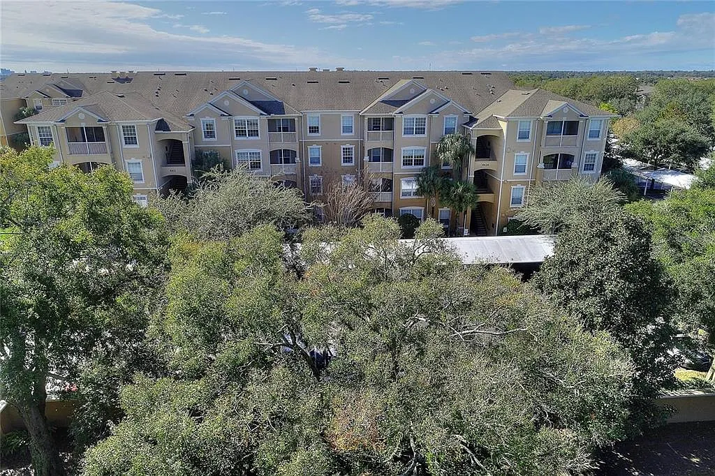 Building Photo - 6402 Cava Alta Dr #306
