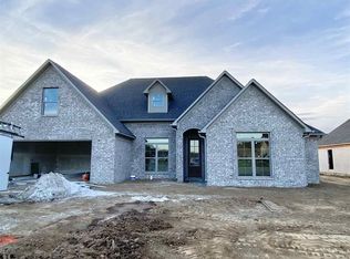 20 Isaiah Dr, Jackson, TN 38305