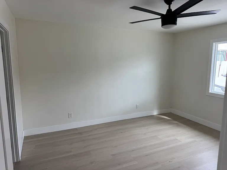 685 N Hickory St #2 — Photo 12
