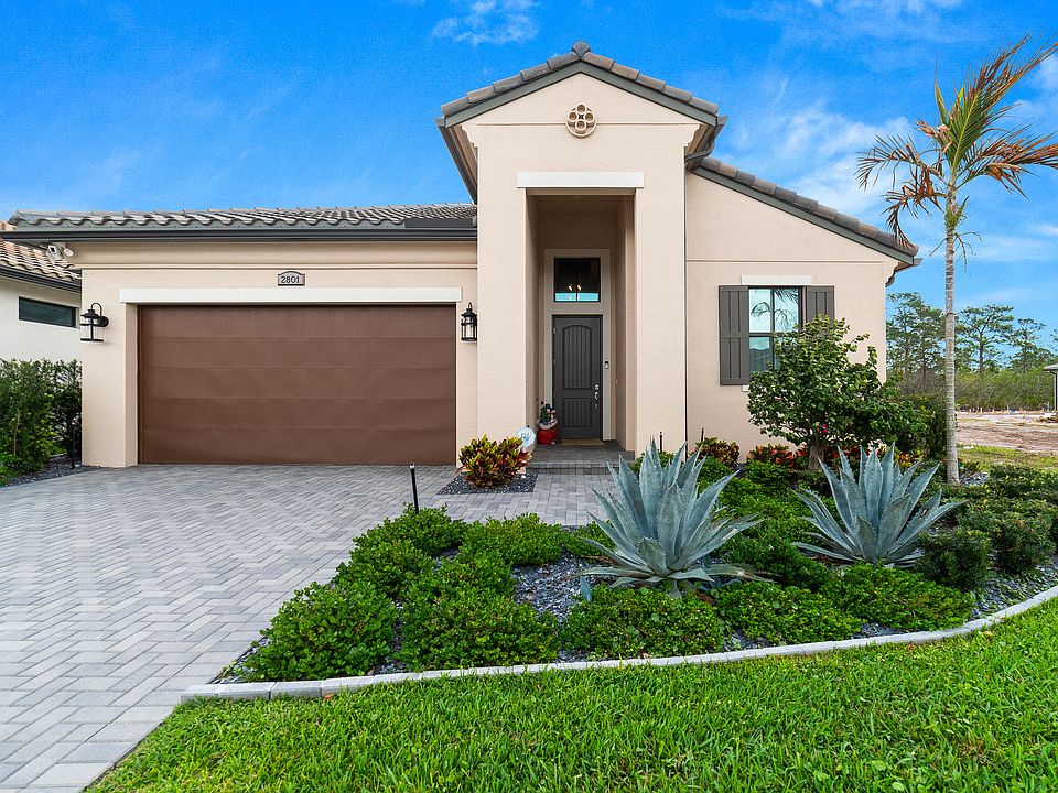 1st image of 2801 SE Ashfield Drive