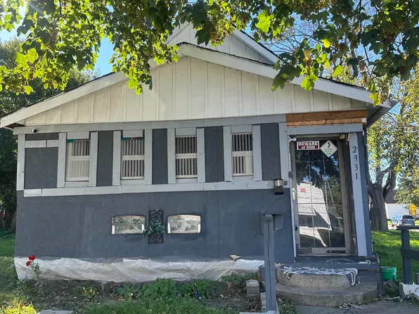 2931 Higgins St, Toledo, OH 43608