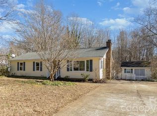 21014 Pine Ridge Dr, Cornelius, NC 28031