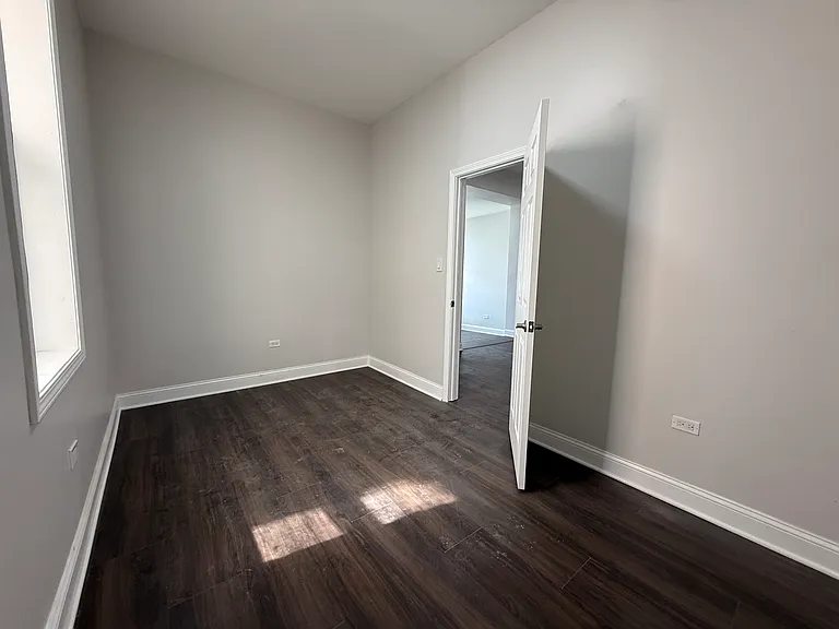 2533 S Drake Ave #2 — Photo 11