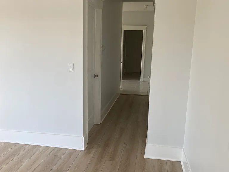 709 Forest Ave #709 — Photo 2