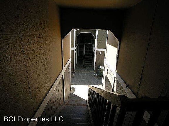 3rd image of 4018 S Warner St #B