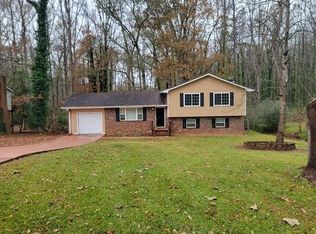 8521 Jenson Dr, Jonesboro, GA 30236