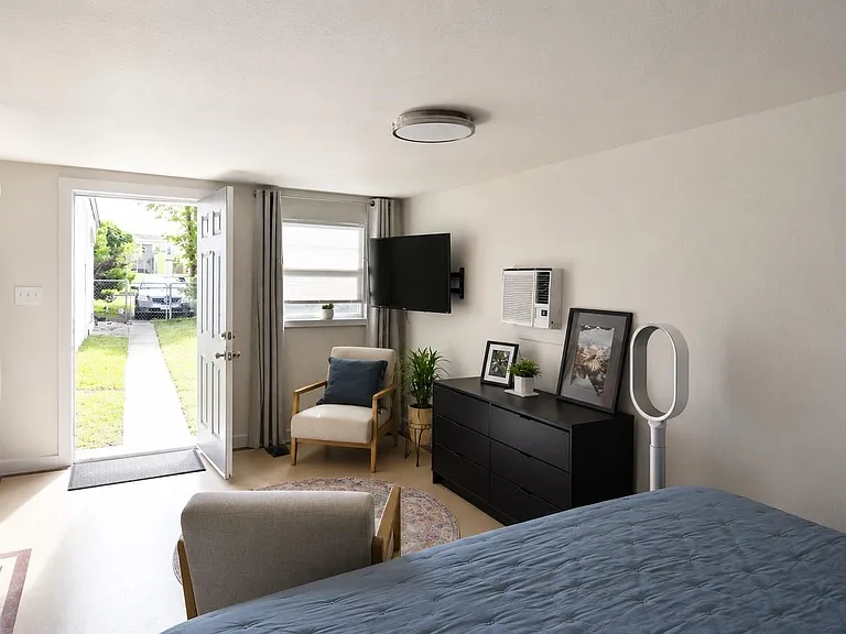 1202 Bayou Shore Dr #2 — Photo 3