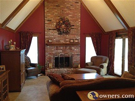 Soaring 16' ceilings in great room