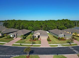 725 Remington Green Dr SE, Palm Bay, FL 32909