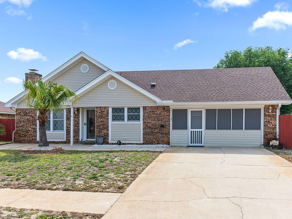 1st image of 1004 Quail Hollow Dr