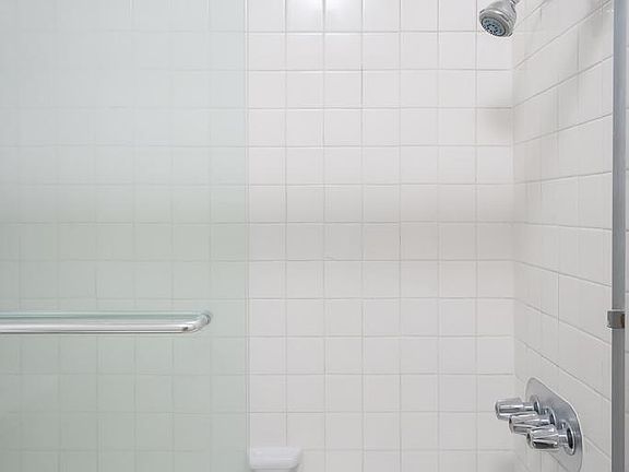 2nd image of 508 Ashland Ave APT 214