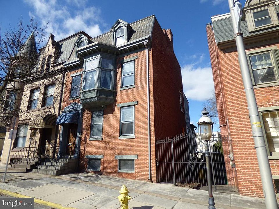1st image of 347 E Market St