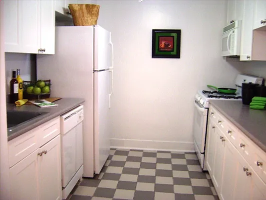 Sold by 88 Greenwich Marketing Group | media 13