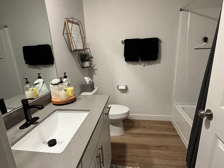 743 S Miller Ave — Photo 21