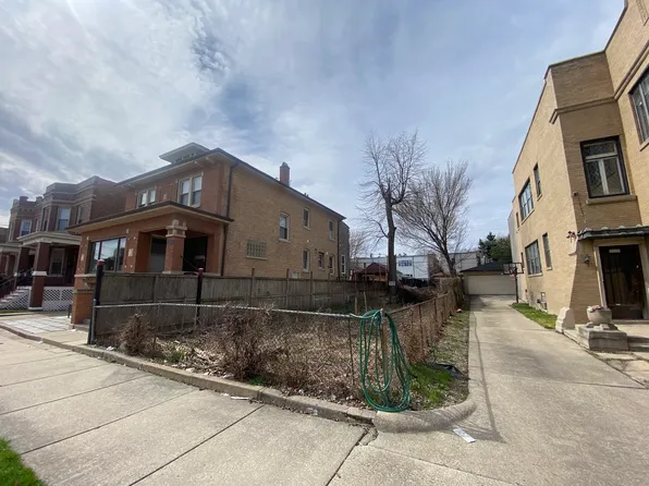 2426 N Lowell Ave, Chicago, IL 60639