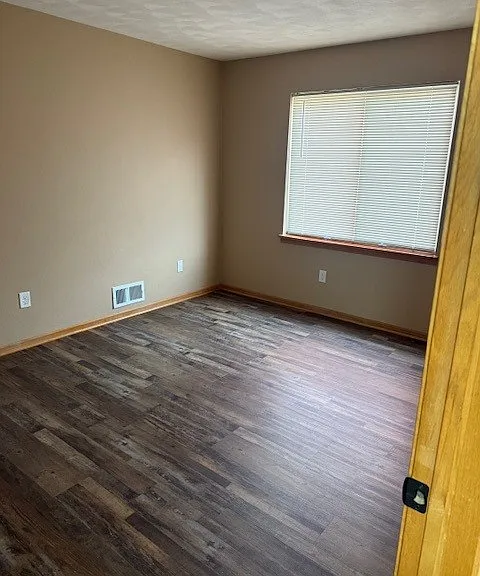 11691 Parkway Dr #1 — Photo 16