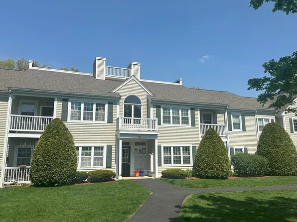 650 Brookside Dr #G, Andover, MA 01810