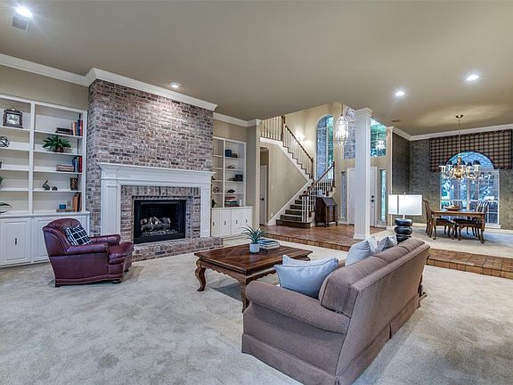 2nd image of 1816 Lakeshore Ct