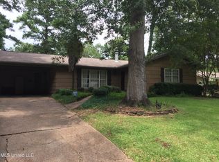 1940 Cherokee Dr, Jackson, MS 39211