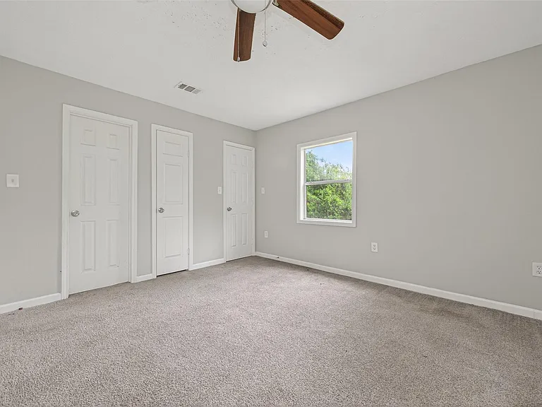 21146 Caney Dr — Photo 35