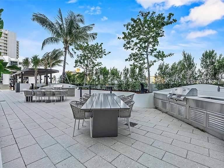 900 N Ocean Blvd #LPH05 — Photo 50