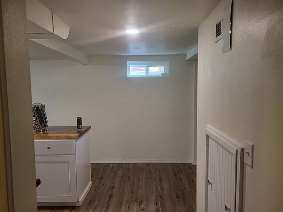 3rd image of 1704 N Stone St #1704