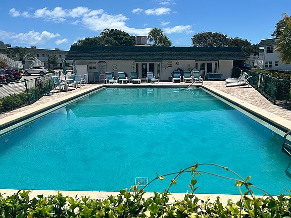 2nd image of 2800 Indian River Blvd APT J10