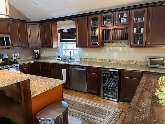 34 Davis St #B — Photo 35