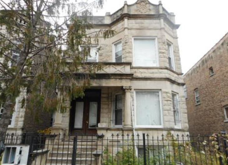 1st image of 3832 W Gladys Ave