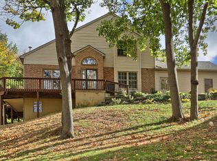 68 River Bend Park, Lancaster, PA 17602