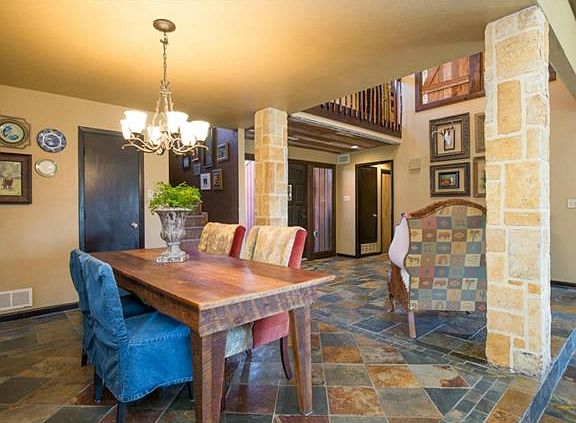3rd image of 1704 Ashbury Ct