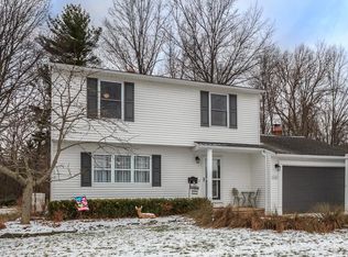36880 Valleyview Dr, Eastlake, OH