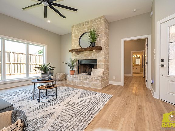 5th image of 5317 Riviera Ln
