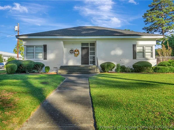 2004 N Walnut St, Lumberton, NC 28358