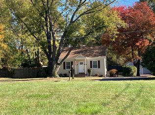 8421 Rosemont Cir, Alexandria, VA