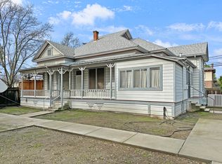 318 W School Ave, Visalia, CA 93291