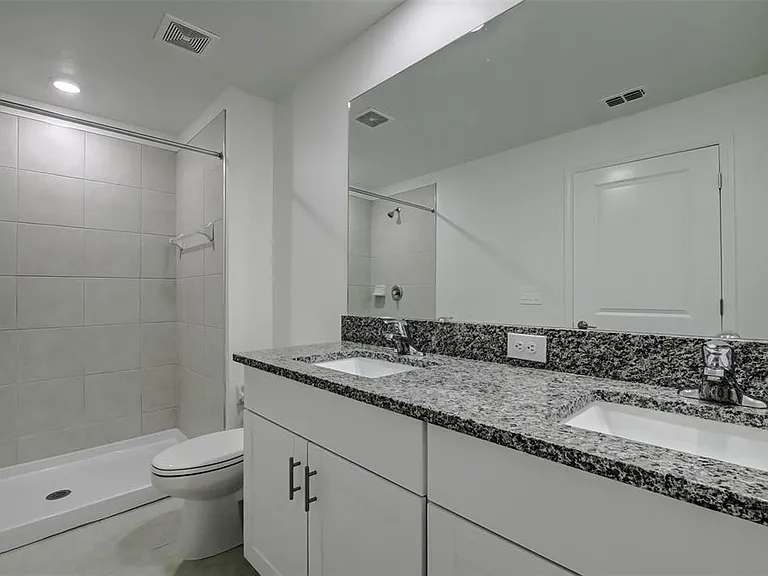 8240 Corner Pine Way — Photo 19