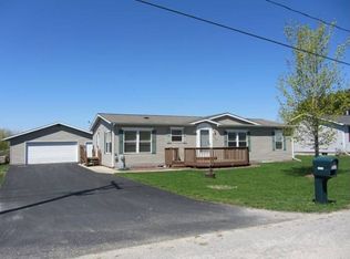 6744 Deuster St, Greenleaf, WI 54126